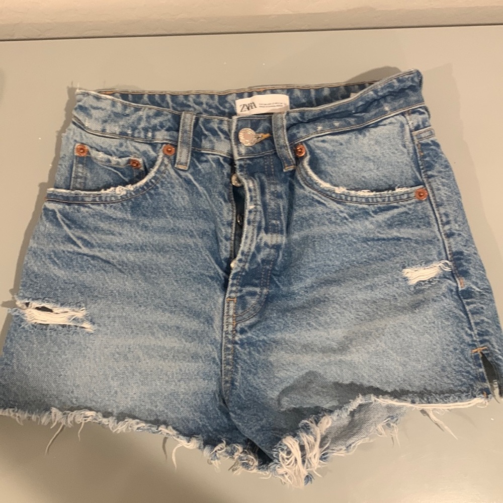 Zara shorts!!